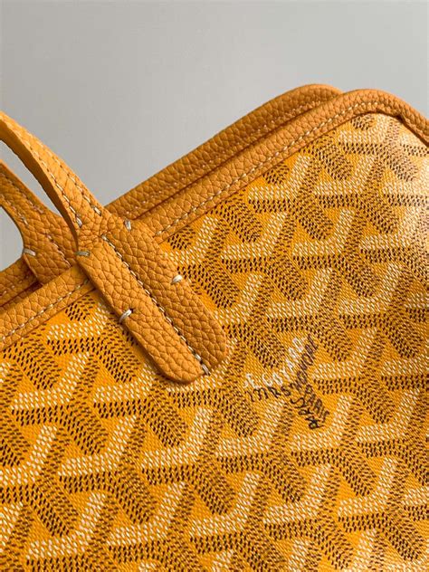 goyard cheaper in paris or london|goyard hardy pm bag price.